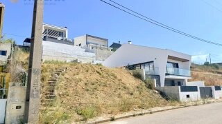 Land for sale in Vila Franca de Xira, Portugal — €100,000