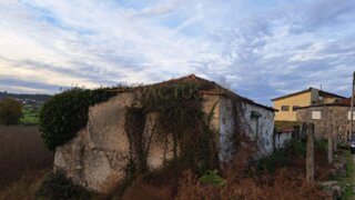 Land for sale in Trofa, Portugal — €295,000
