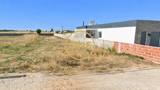 Terreno em Alpiarça · 477 m² · 46 150 €