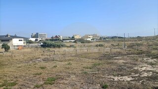 Terreno · 1525 m² · 360 000 €