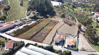 Terreno em Santo Tirso · 3000 m² · 52 000 €