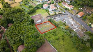 Land for sale in Madalena, Portugal — €49,999