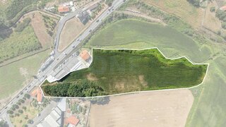 Terreno em Vila Nova de Famalicão · 12 790 m² · 350 000 €