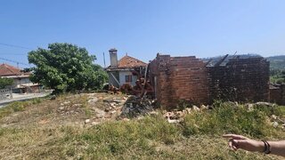 Terreno · 600 m² · 24 500 €