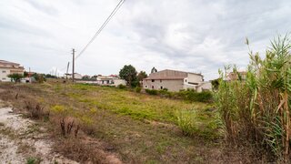 Terreno em Leiria · 596 m² · 42 500 €