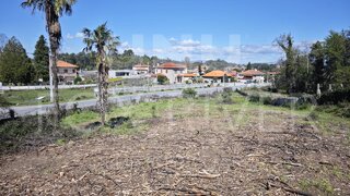 Land for sale in Monção, Portugal — €65,000