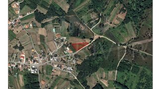 Land for sale in Valença, Portugal — €20,000
