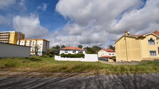 Land for sale in Torres Vedras, Portugal — €100,000