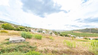 Land for sale in Alenquer, Portugal — €125,000