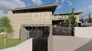 Land for sale in Valença, Portugal — €68,000
