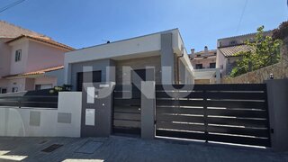 Land for sale in Seixal, Portugal — €499,000
