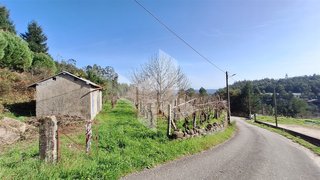 Land for sale in Tondela, Portugal — €22,000