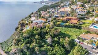 Land for sale in Santa Cruz, Portugal — €215,000