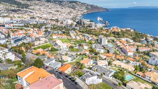 Terreno · 687 m² · 545 000 €