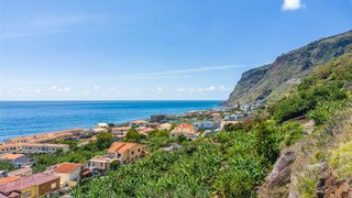 Land for sale in Calheta (Madeira), Portugal — €1,200,000