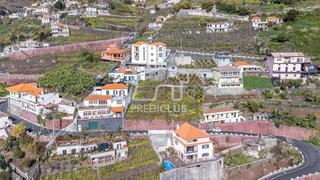 Land for sale in Câmara de Lobos, Portugal — €65,000