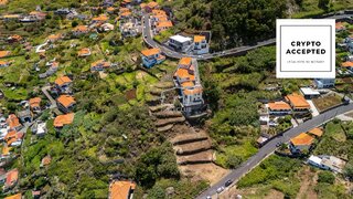 Land for sale in Santa Cruz, Portugal — €150,000
