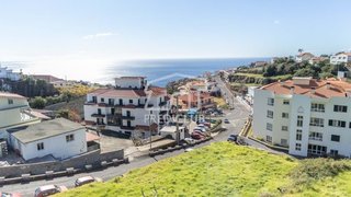 Land for sale in Calheta (Madeira), Portugal — €850,000