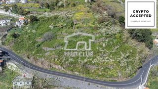 Land for sale in Câmara de Lobos, Portugal — €130,000