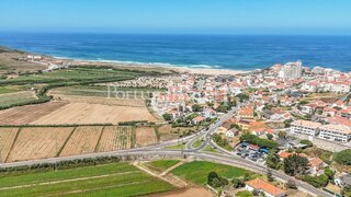 Land for sale in Lourinhã, Portugal — €585,000