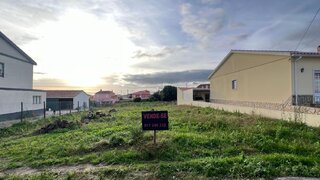 Land for sale in Lourinhã, Portugal — €60,000