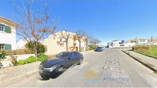 Terreno em Torres Vedras · 222 m² · 90 000 €