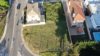 Land for sale in Oeiras, Portugal — €600,000