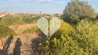 Terreno · 1800 m² · 11 500 €
