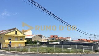 Terreno em Loures · 380 m² · 190 000 €