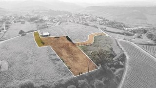 Land for sale in Torres Vedras, Portugal — €370,000