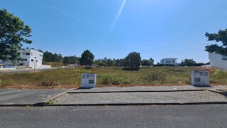 Terreno em Torres Vedras · 281 m² · 67 200 €