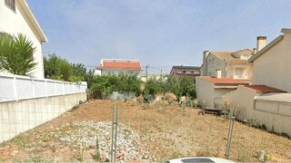 Land for sale in Loures, Portugal — €130,000