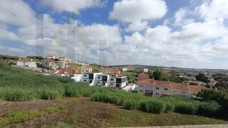 Land for sale in Lourinhã, Portugal — €90,000