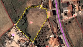 Land for sale in Loures, Portugal — €395,000