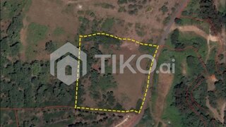 Land for sale in Loures, Portugal — €77,000