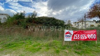 Land for sale in Guimarães, Portugal — €173,000
