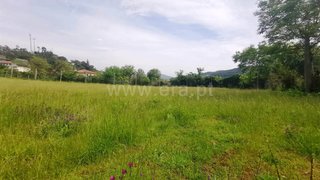 Land for sale in Póvoa de Lanhoso, Portugal — €105,000