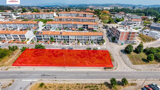 Land for sale in Vila Nova de Famalicão, Portugal — €750,000