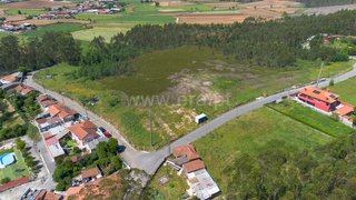 Land for sale in Vila Nova de Famalicão, Portugal — €400,000