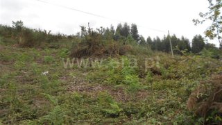 Land for sale in Póvoa de Lanhoso, Portugal — €32,500