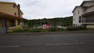 Terreno de 450 m² em Bragança