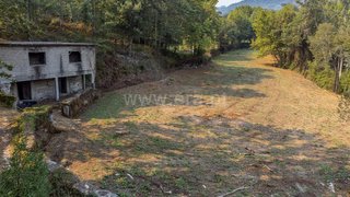 Land for sale in Amares, Portugal — €75,000