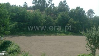 Land for sale in Póvoa de Lanhoso, Portugal — €40,000