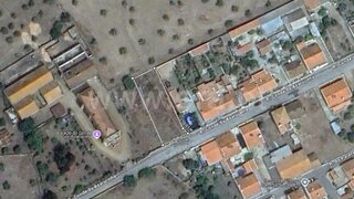 Terreno de 560 m² em Évora