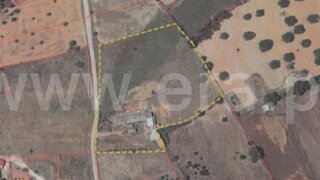 Land for sale in Reguengos de Monsaraz, Portugal — €320,000