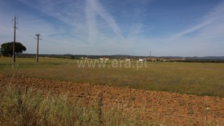 Land for sale in Évora, Portugal — €30,000