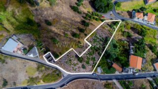Terreno para venda em Calheta (Madeira), Portugal — 285 000 €
