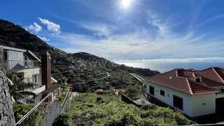 Land for sale in Ribeira Brava, Portugal — €110,000