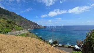 Land for sale in Santana, Portugal — €168,000