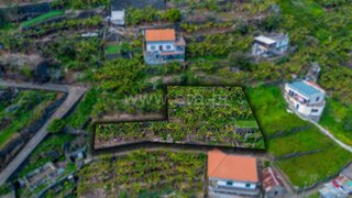 Land for sale in Ponta do Sol, Portugal — €78,000